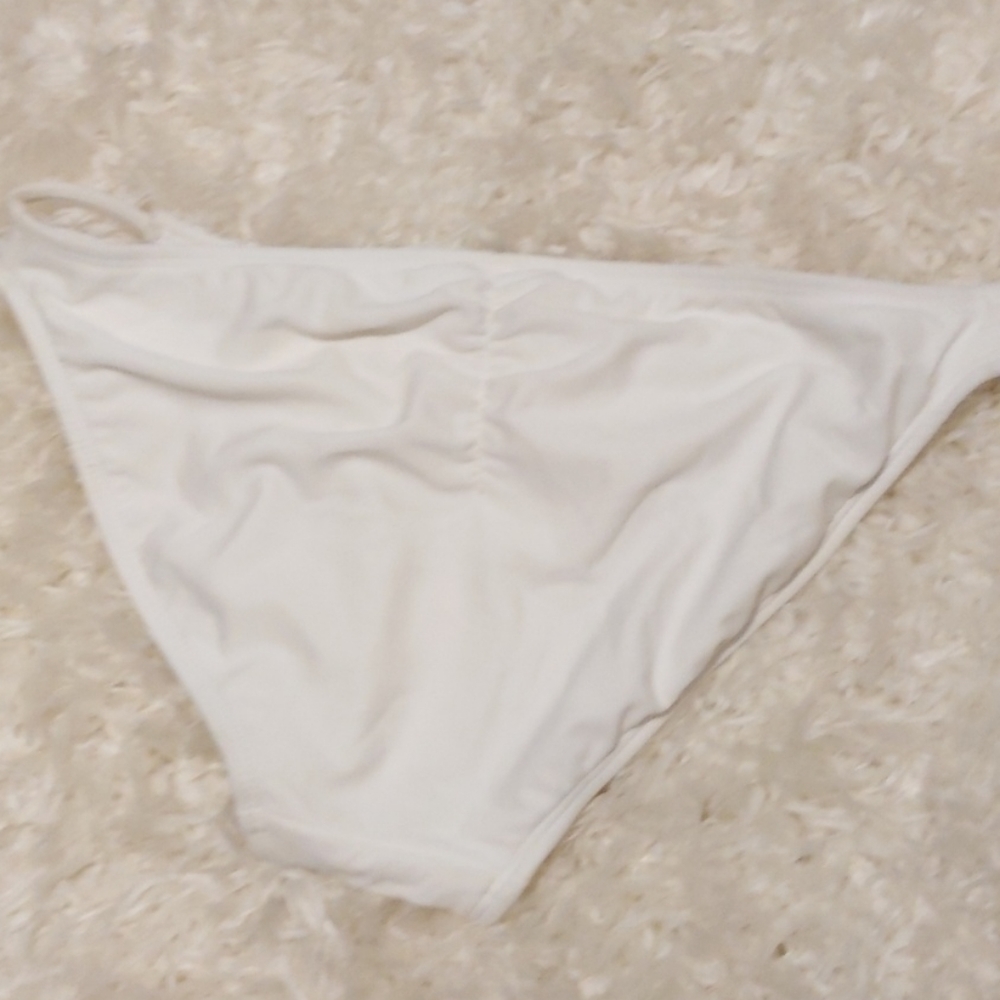 Ruched but bikini bottoms